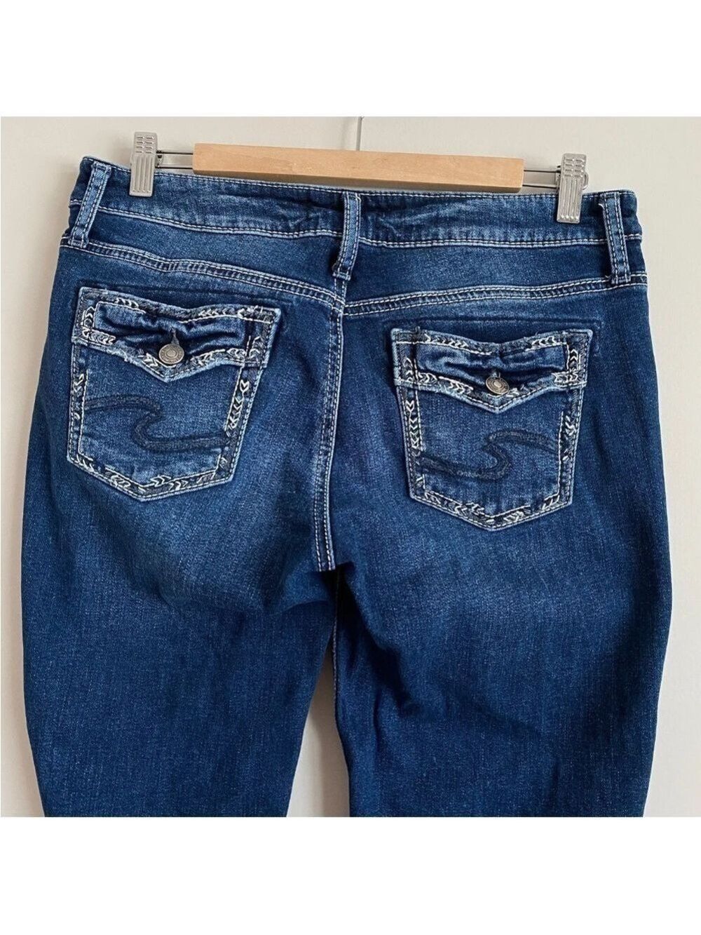 SILVER Suki Slim Bootcut Jeans Faux Flap Pockets Women's Size 29X31 Dark Wash